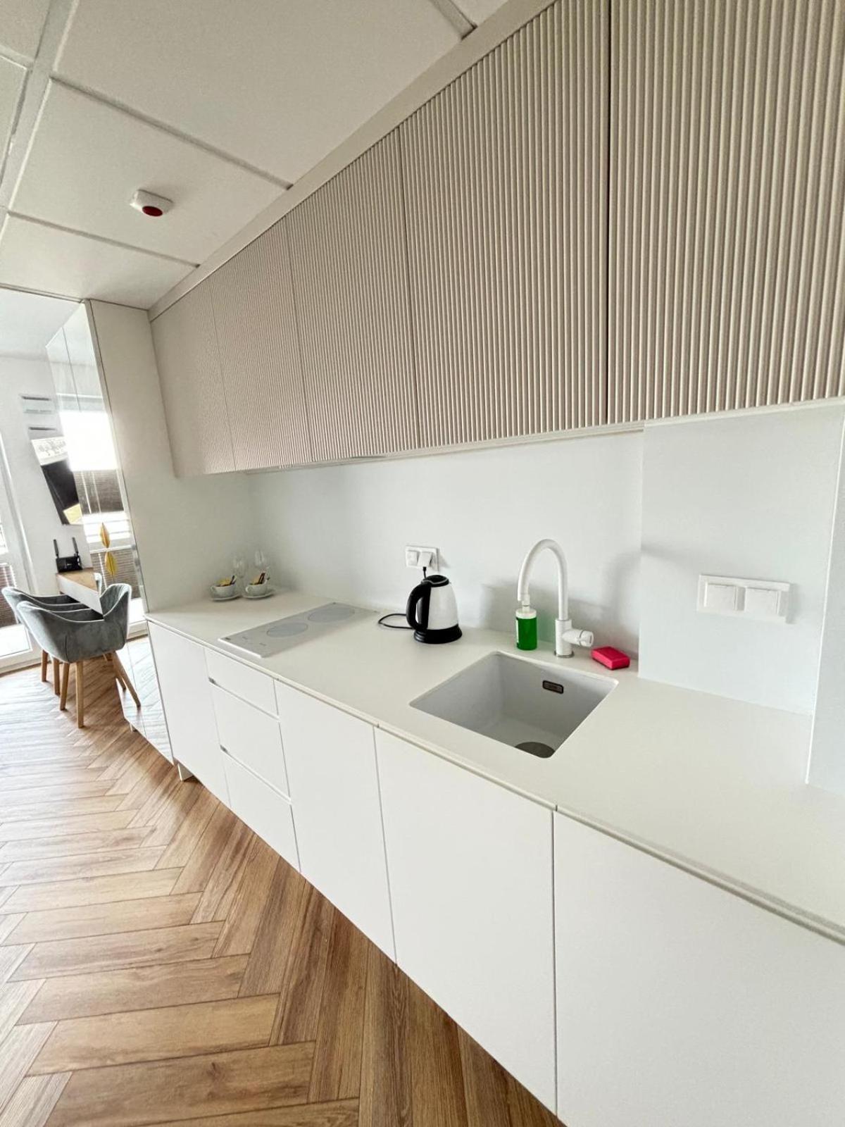 Apartamenty 24H Pileckiego Warsaw Luaran gambar